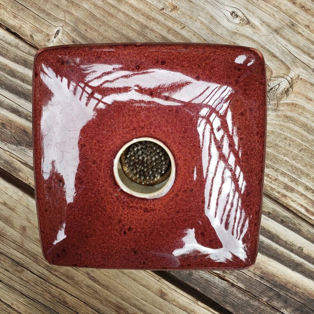 Coyote Roadhouse Ikebana Square Floral Pin Frog Vase - Red